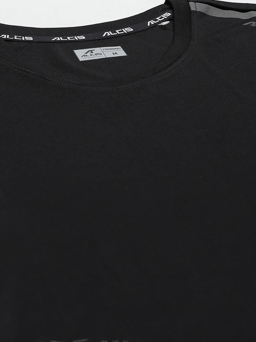 Alcis Men Printed Black Tshirts