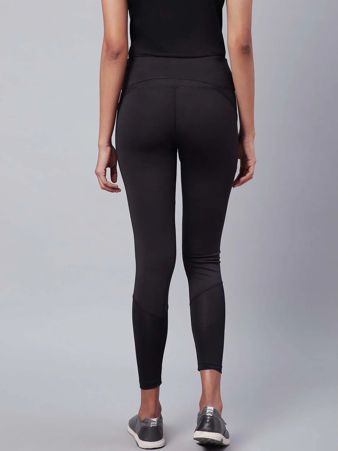 Alcis Women Black Drytech  Solid Cropped Training Tights