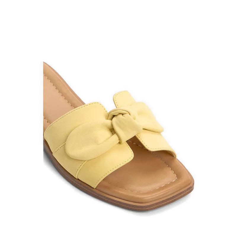 Aldo Lavinia Women Flat Sandals - Yellow