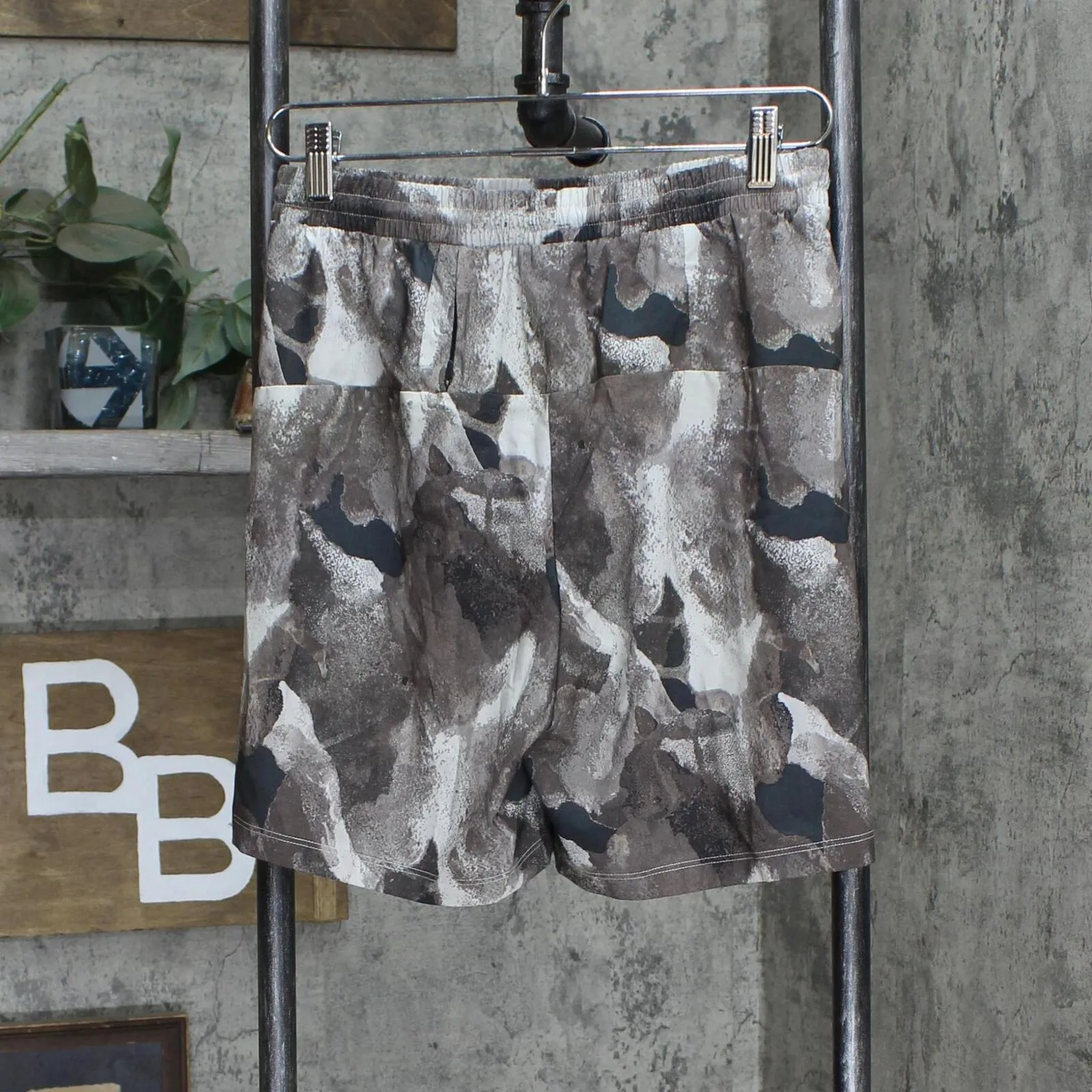 All in Motion Mens Unlined Woven Running Shorts 165f145ec1dd23 Brown Camo S