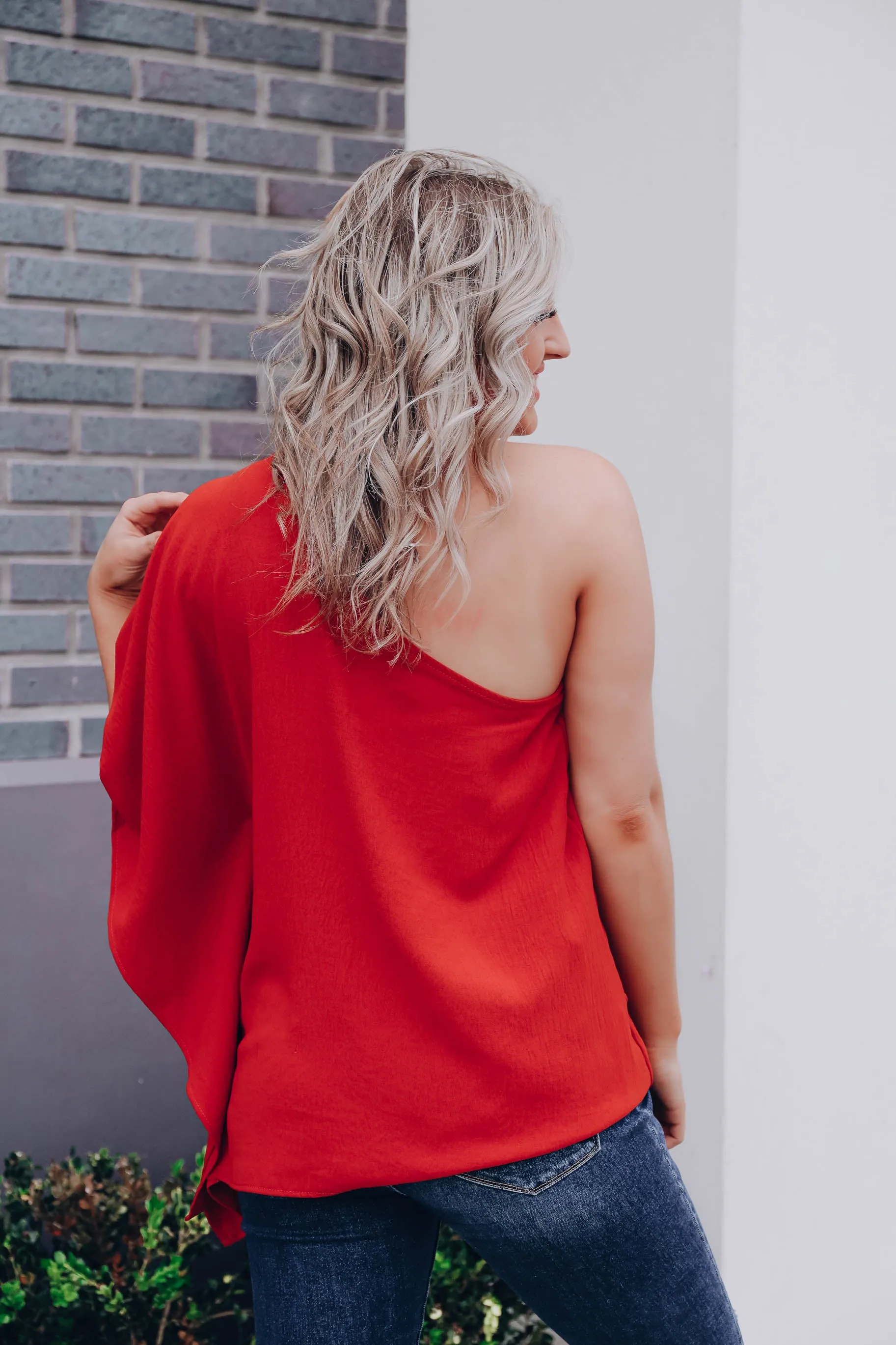 Cara Crepe One Shoulder Top - Rust