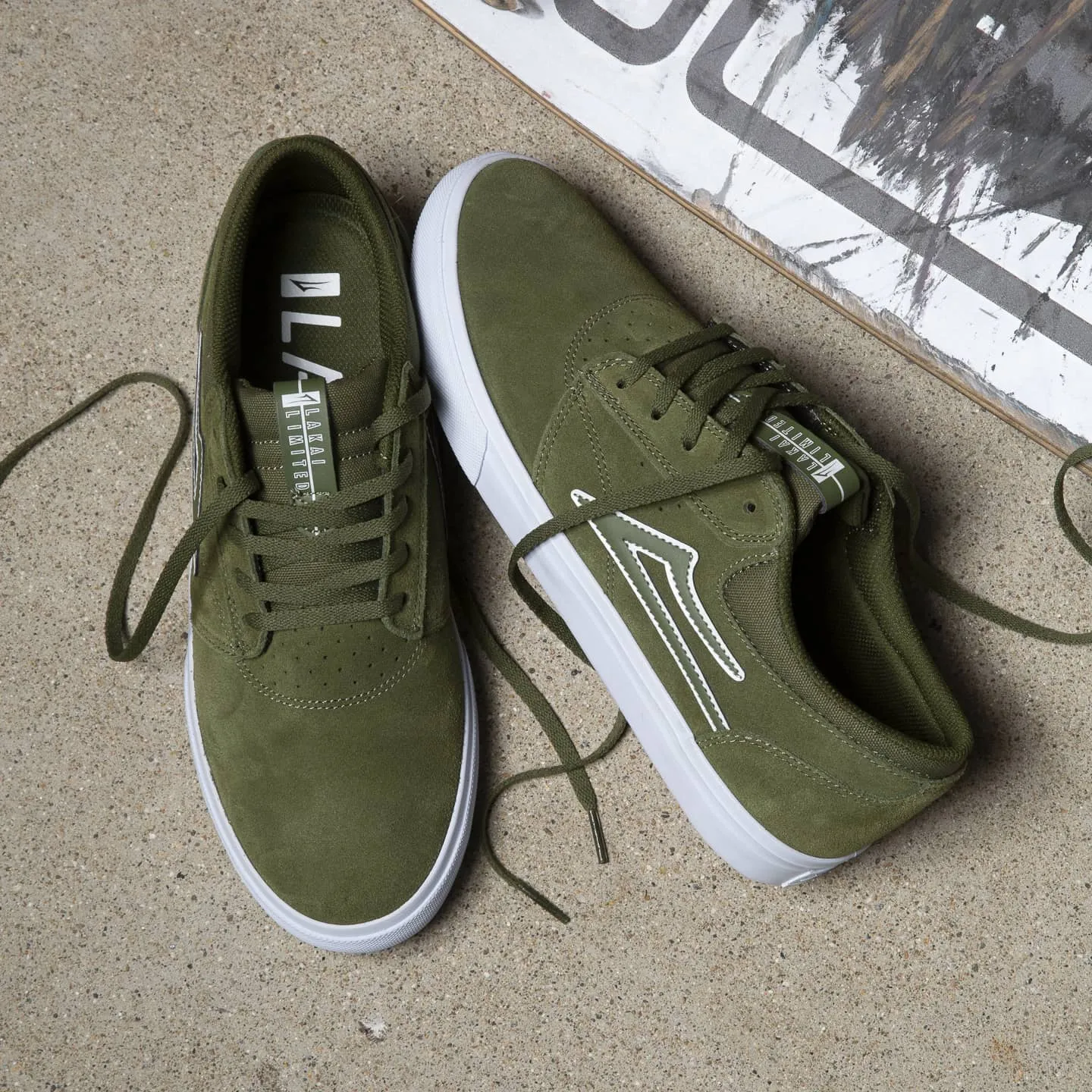 Griffin - Olive Suede