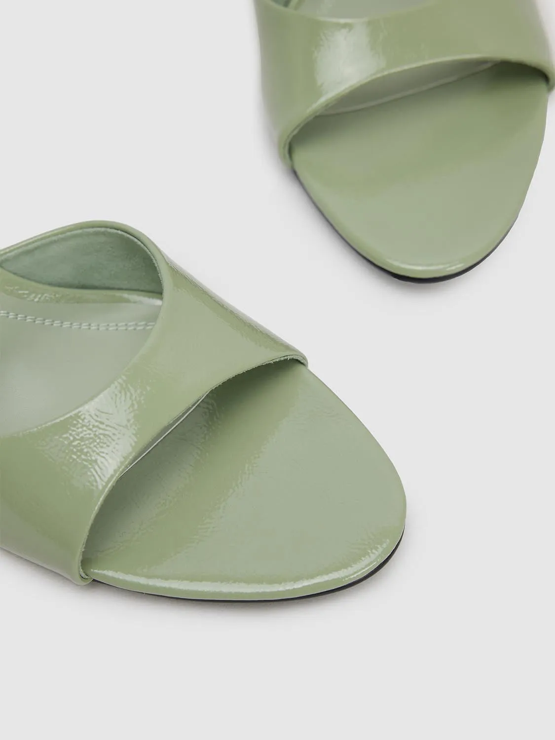 High Heeled Slippers
