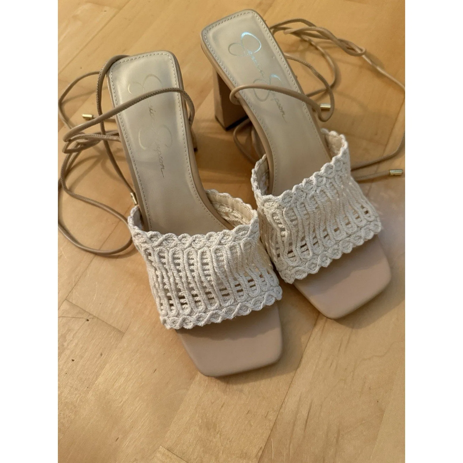 Jessica Simpson Women's Zemura Sandal Beige White Block Heel Tie Up Crochet 8