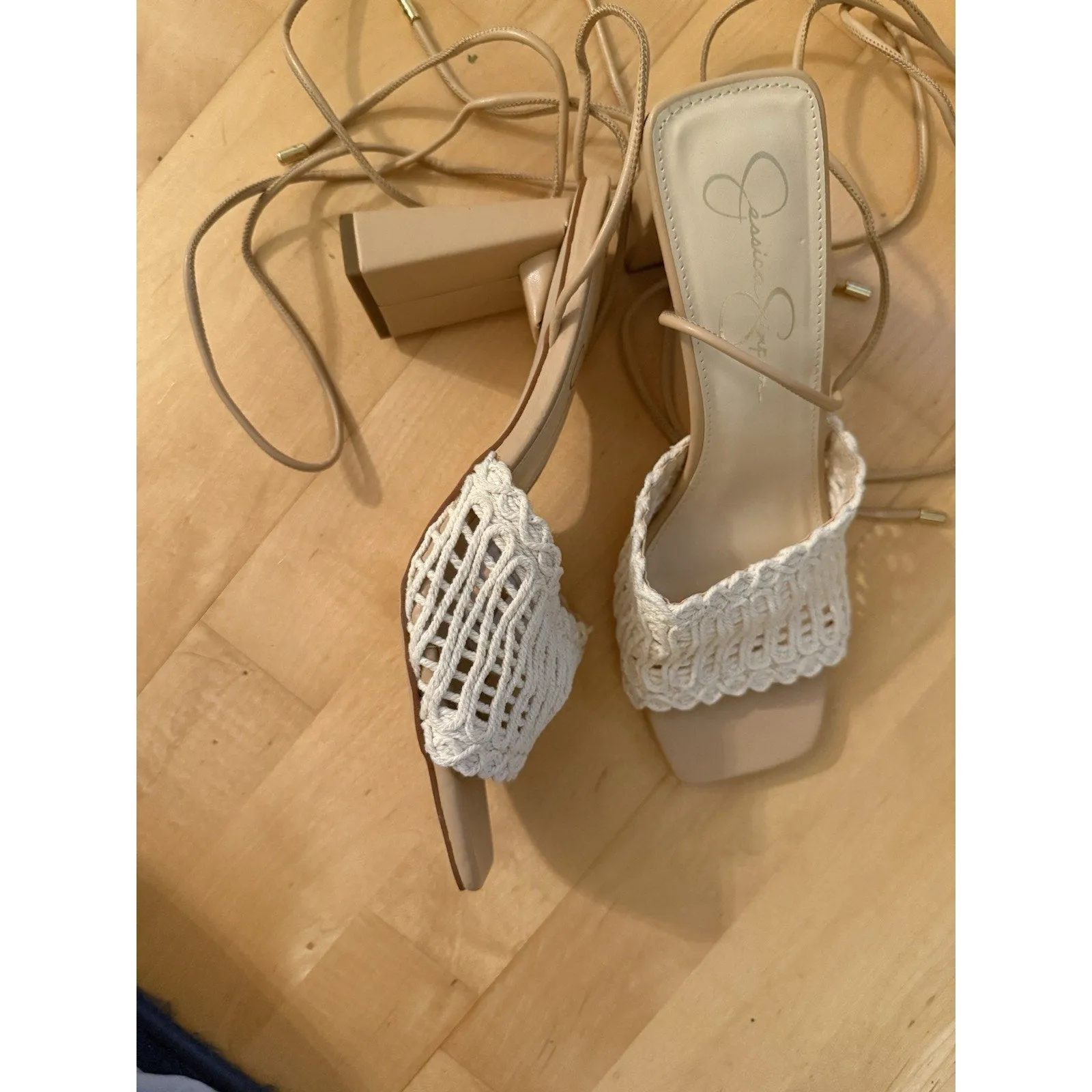 Jessica Simpson Women's Zemura Sandal Beige White Block Heel Tie Up Crochet 8