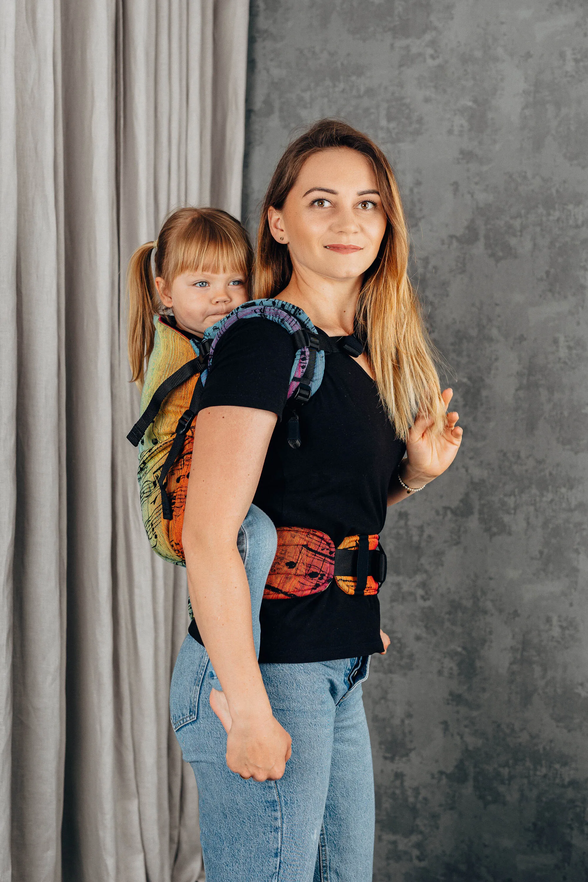 LennyLamb Preschool Carrier Symphony Rainbow Dark