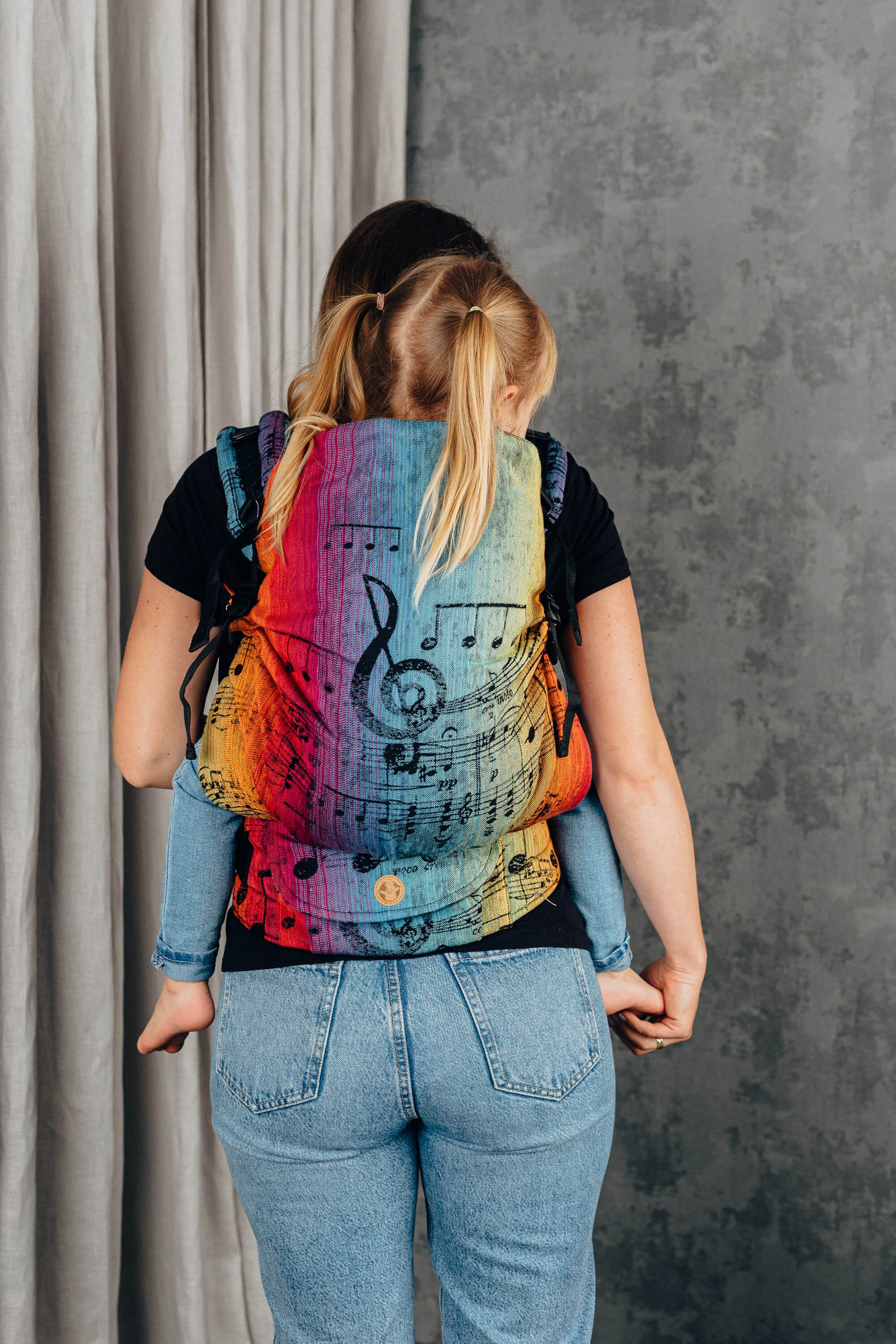 LennyLamb Preschool Carrier Symphony Rainbow Dark