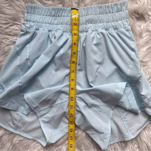 Lululemon Track That High-Rise Lined Short 5” Women’s Size 4 Powder Blue