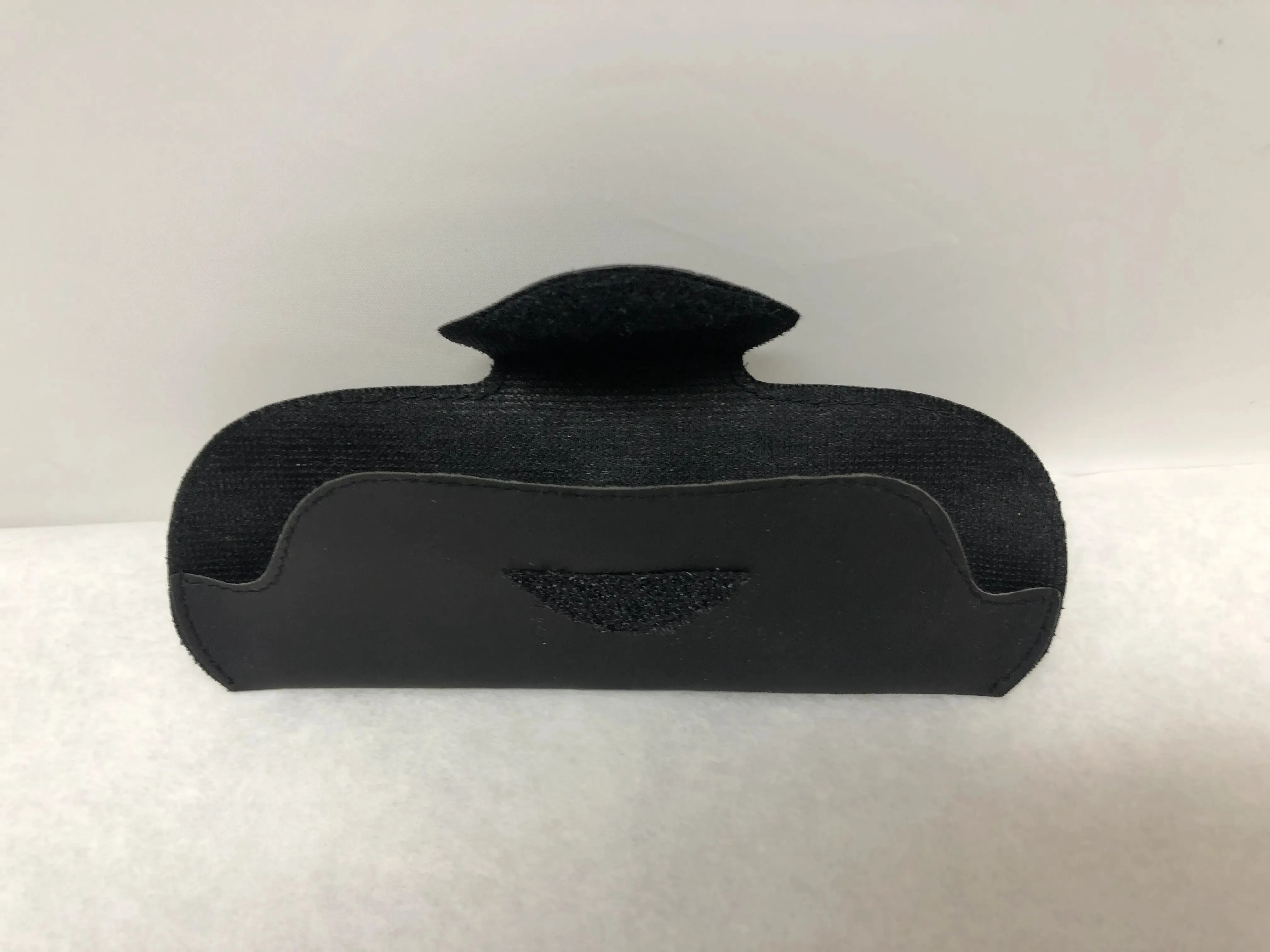 Manhattan Design Studio Black Optical Eyeglass Soft Case and Storage| KMOPT-105