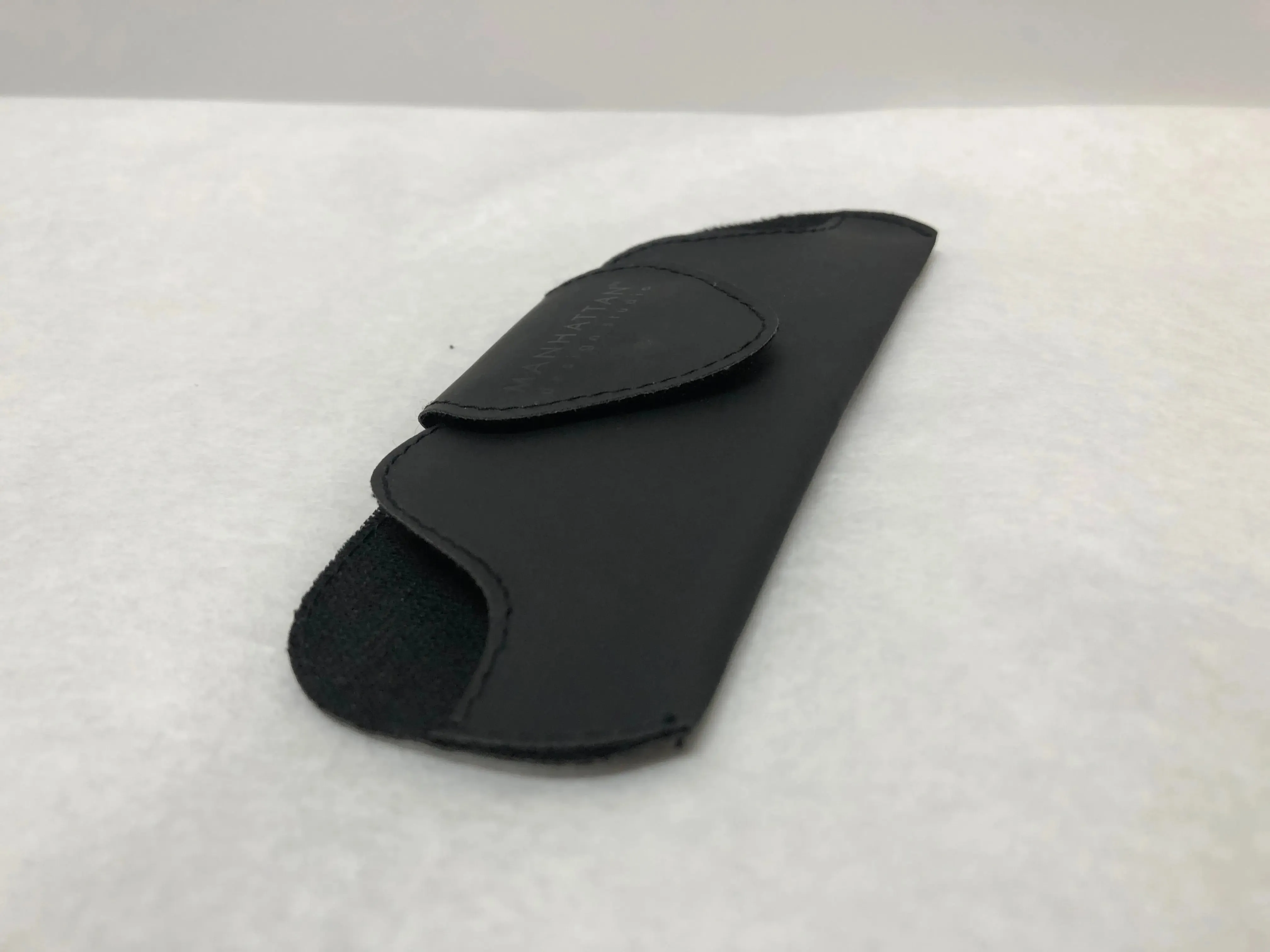 Manhattan Design Studio Black Optical Eyeglass Soft Case and Storage| KMOPT-105