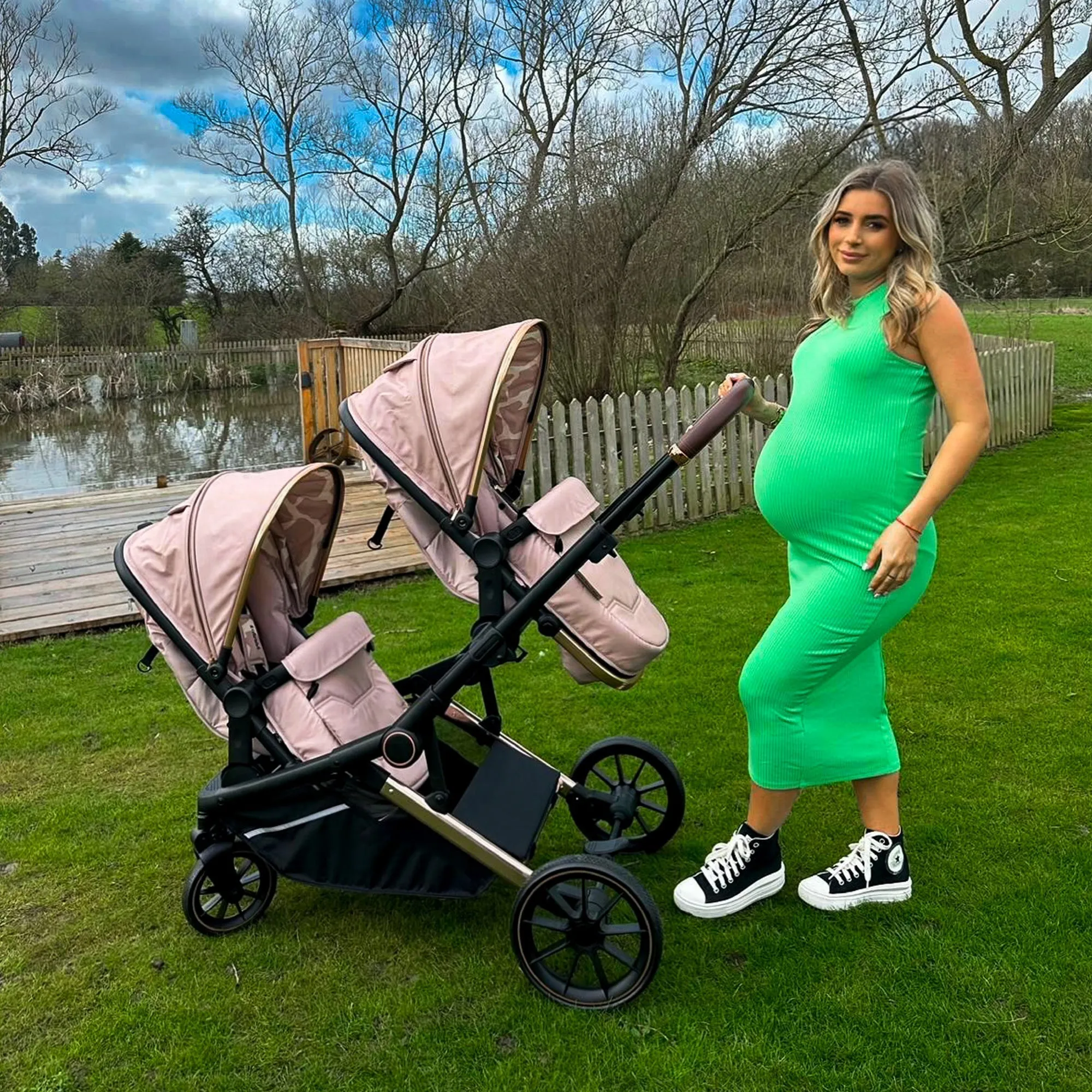 MB33 Tandem Pushchair with Infant Carrier and Base - Giraffe