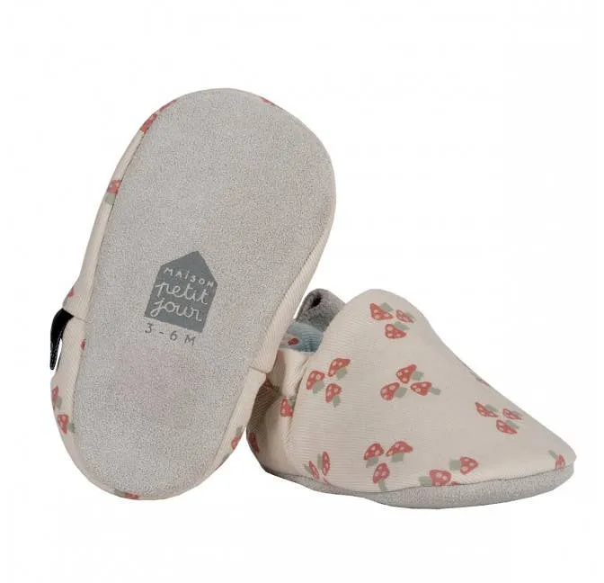 My first slippers 12-18 months Mushroom
