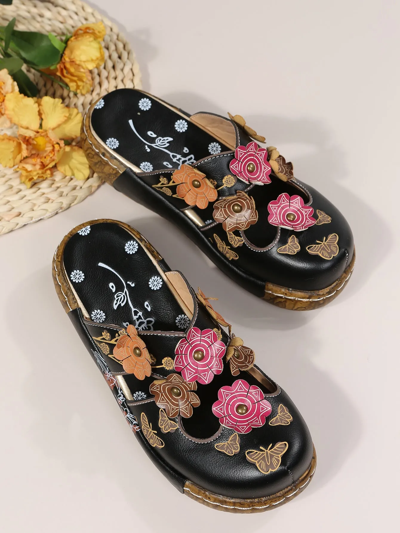 Nicole – Closed Women's Slippers with Non-Slip Design