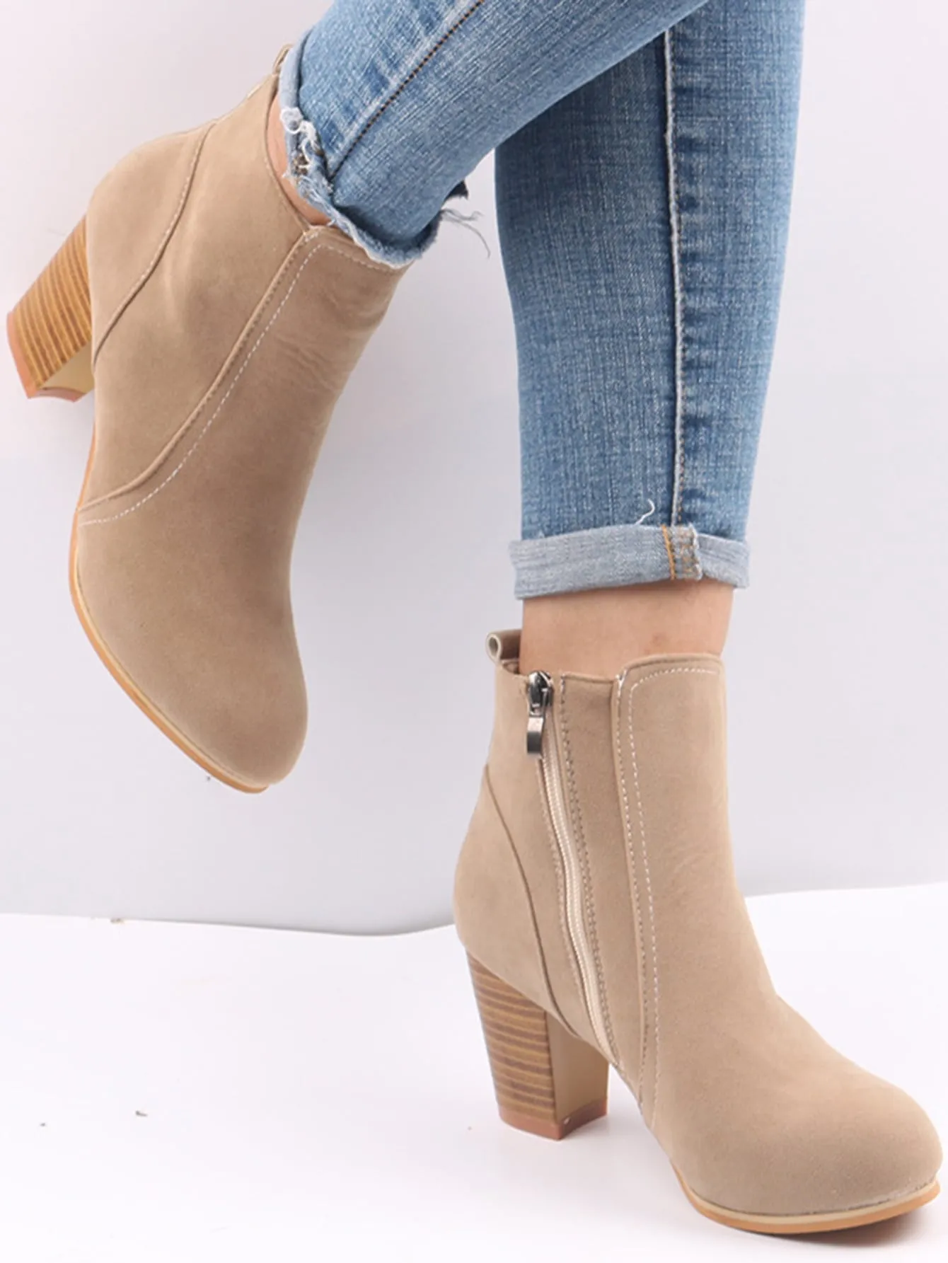 Round Toe Chunky Heeled Classic Suede Boots - Apricot- FD ⚡