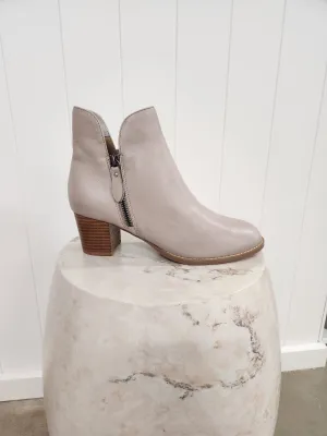 STELLA FOOTWEAR