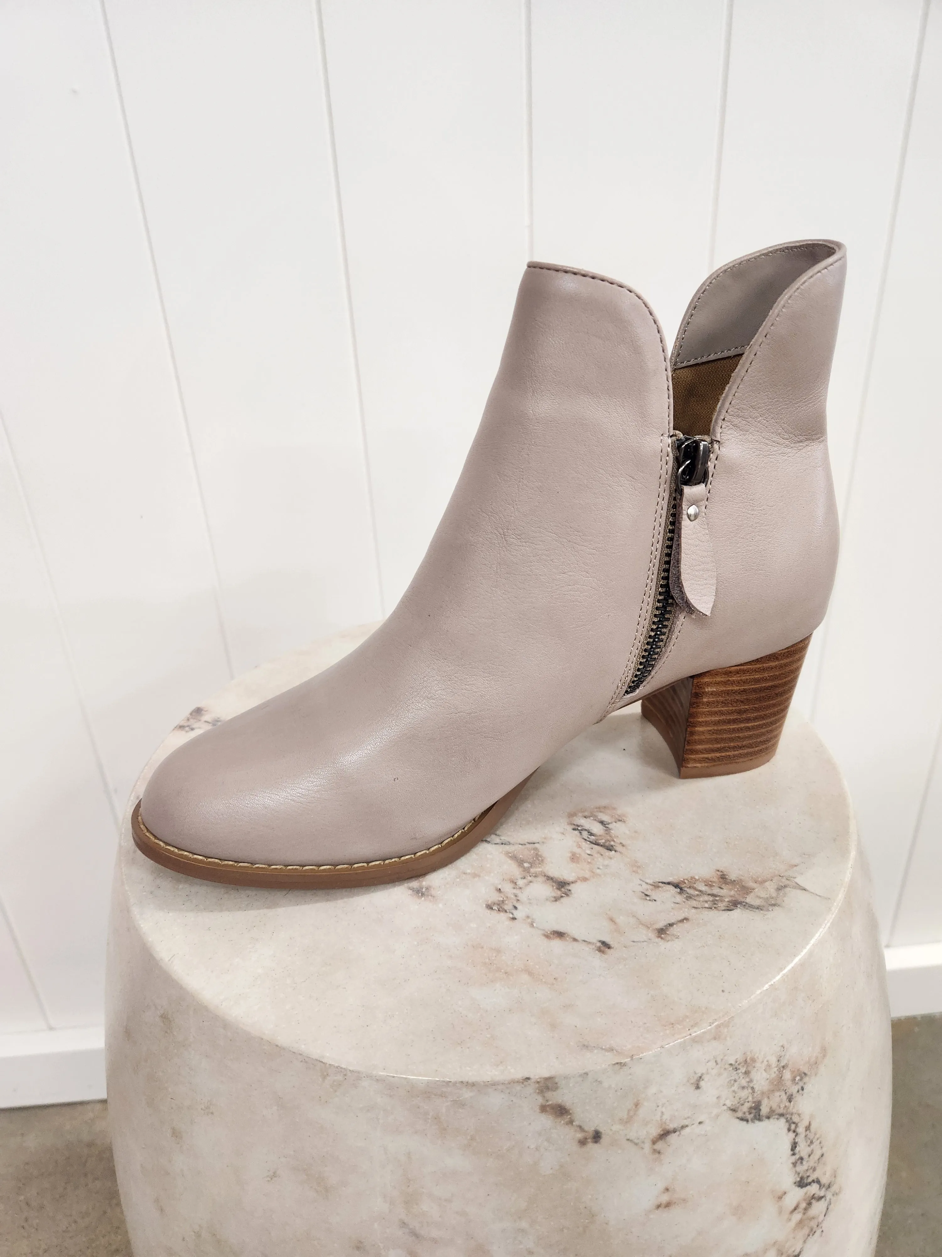 STELLA FOOTWEAR