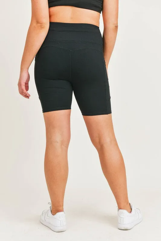Tapered Band Essential Biker Shorts in Black