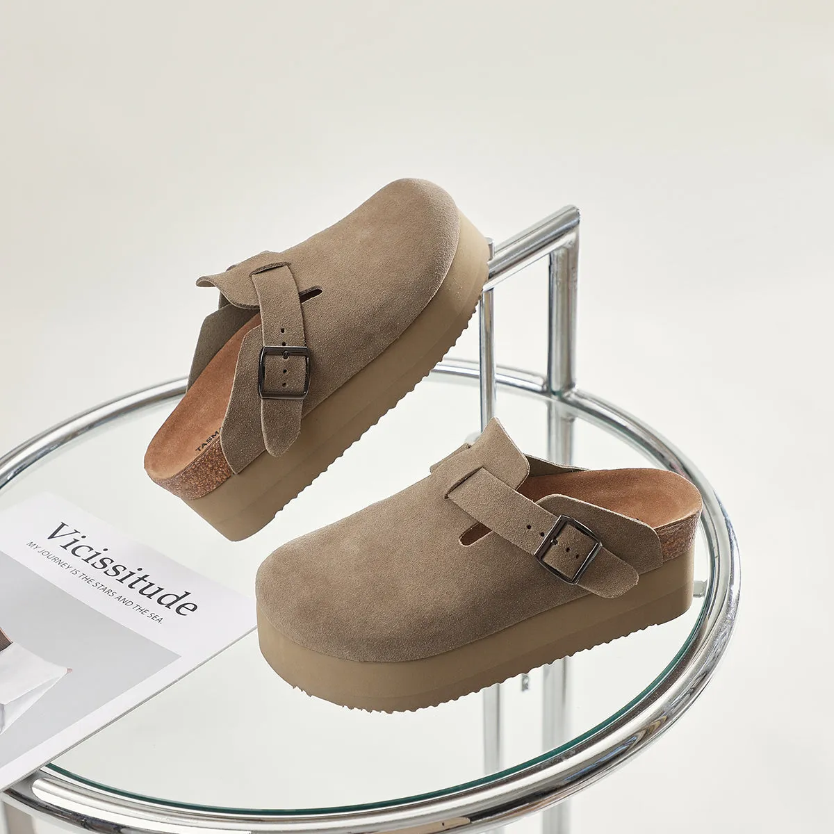 THICK-SOLED CLOSED-TOE SANDALS 5873
