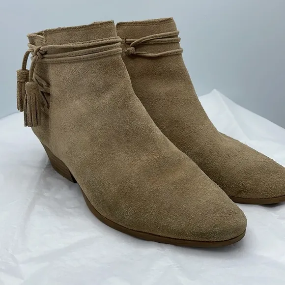 Vince Camuto Carlina Suede Boots Taupe/Tan 7.5