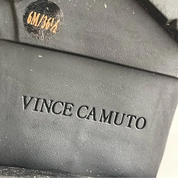 Vince Camuto Keshilka Booties Black Women’s Size 6 Leather Gold Chain Biker