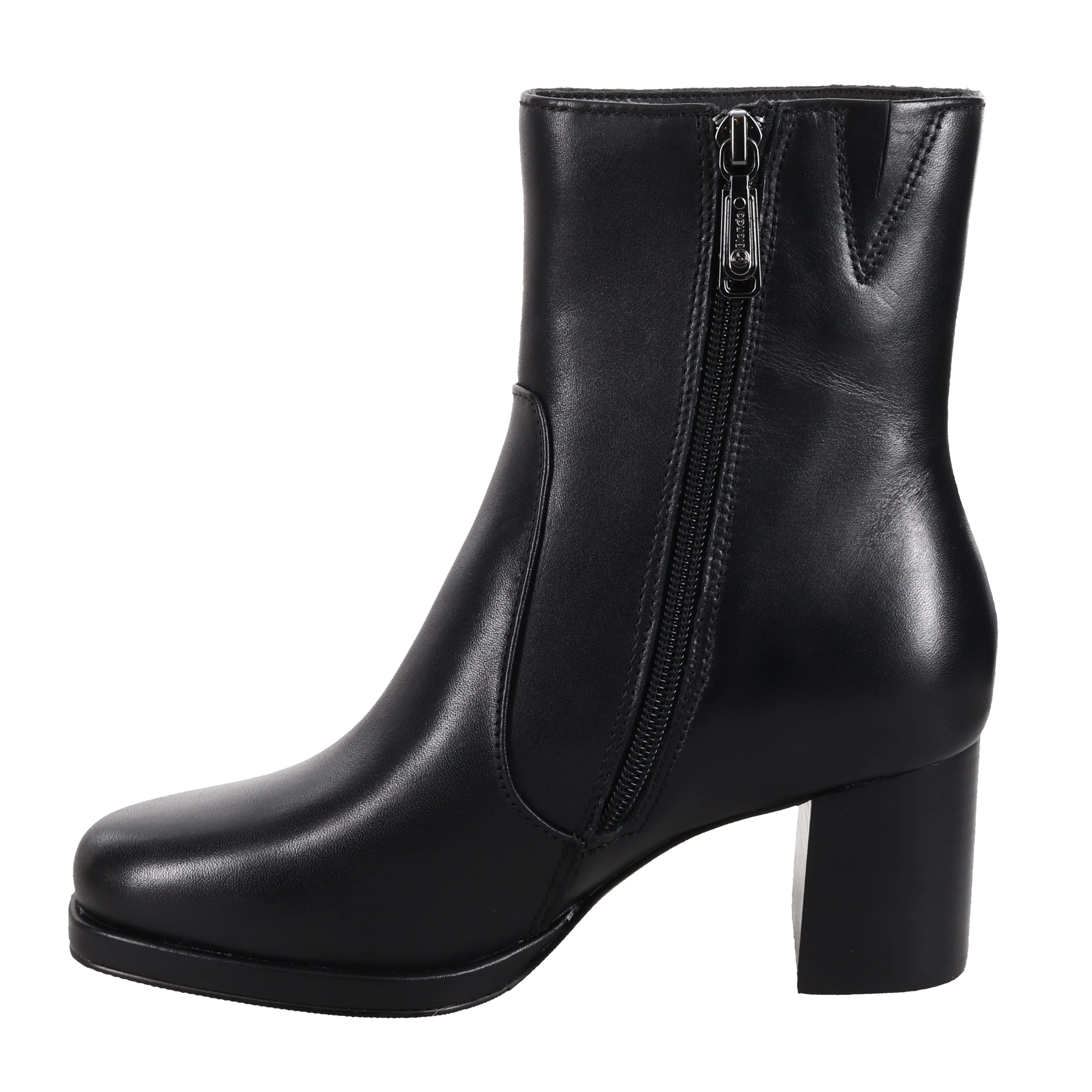 Women's Daniela